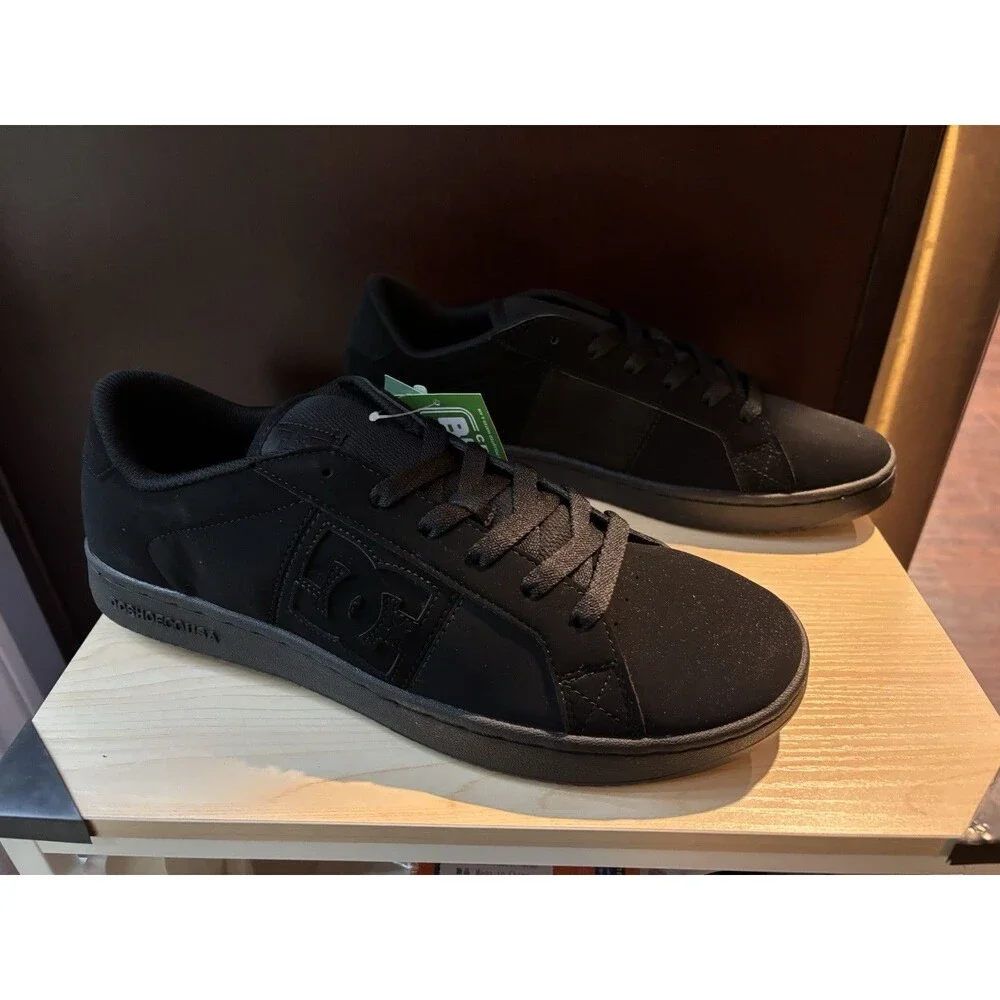 New DC Striker Black Mens Shoes ADYS100624 Size 13 Skateboarding